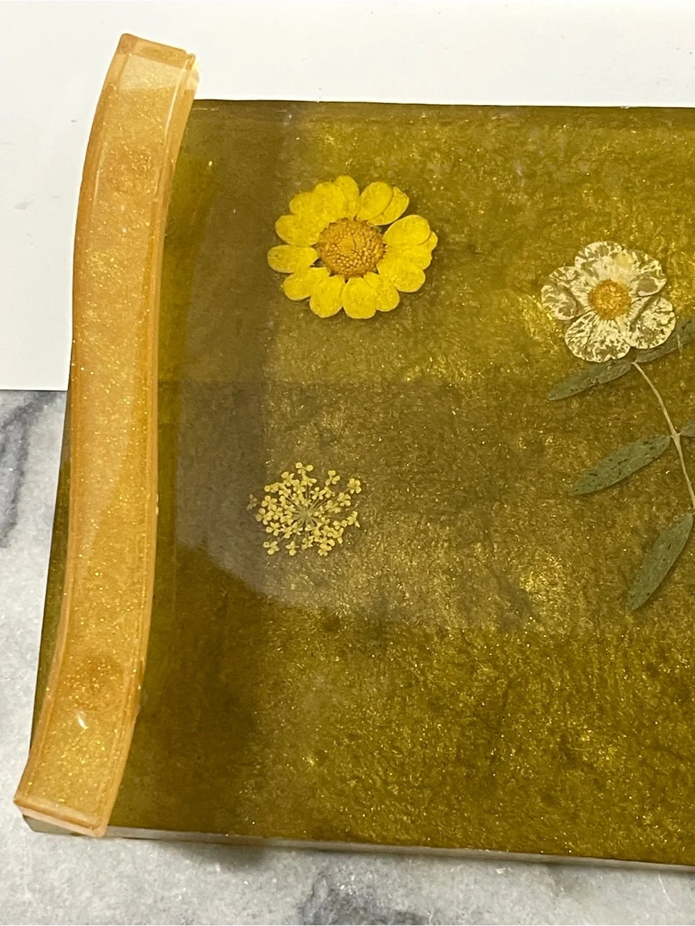 Vintage Tray Lucite Acrylic Botanical Floral Inlay Makeup Jewelry Trinkets 9.5”